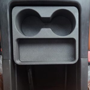 منظم و حامل للأكواب لسيارة HAVAL H9