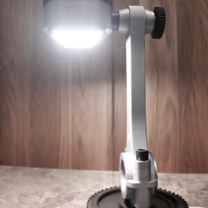 إضاءة على شكل ذراع و بستن السيارة